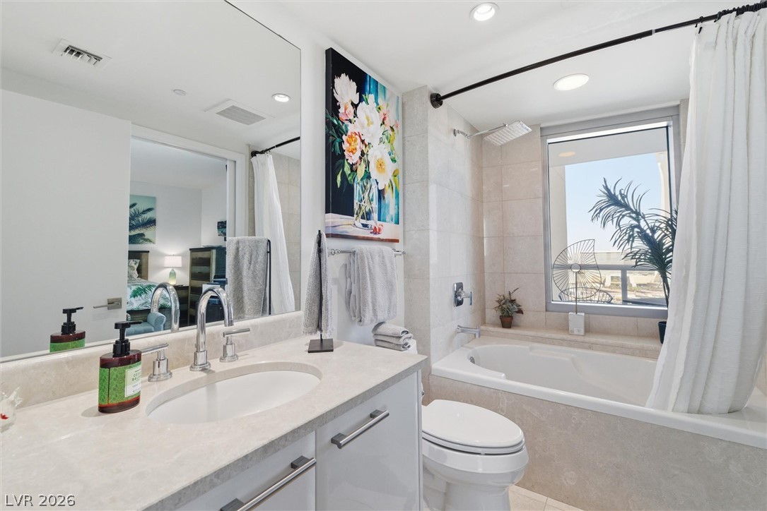 Photo 14 of 63, 322 Karen Avenue #1802