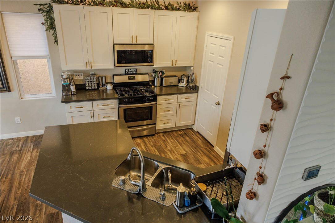 Photo 4 of 6204 Burrell Court
