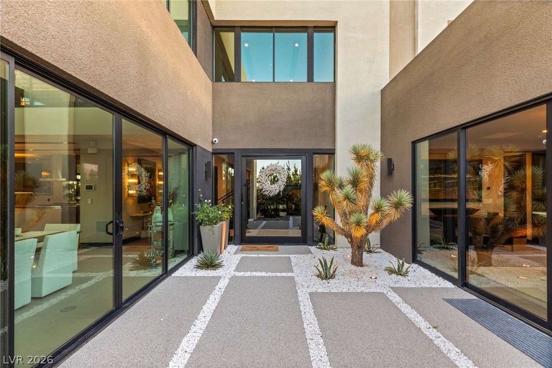 Photo 4 of 12 Desert Lake Lane