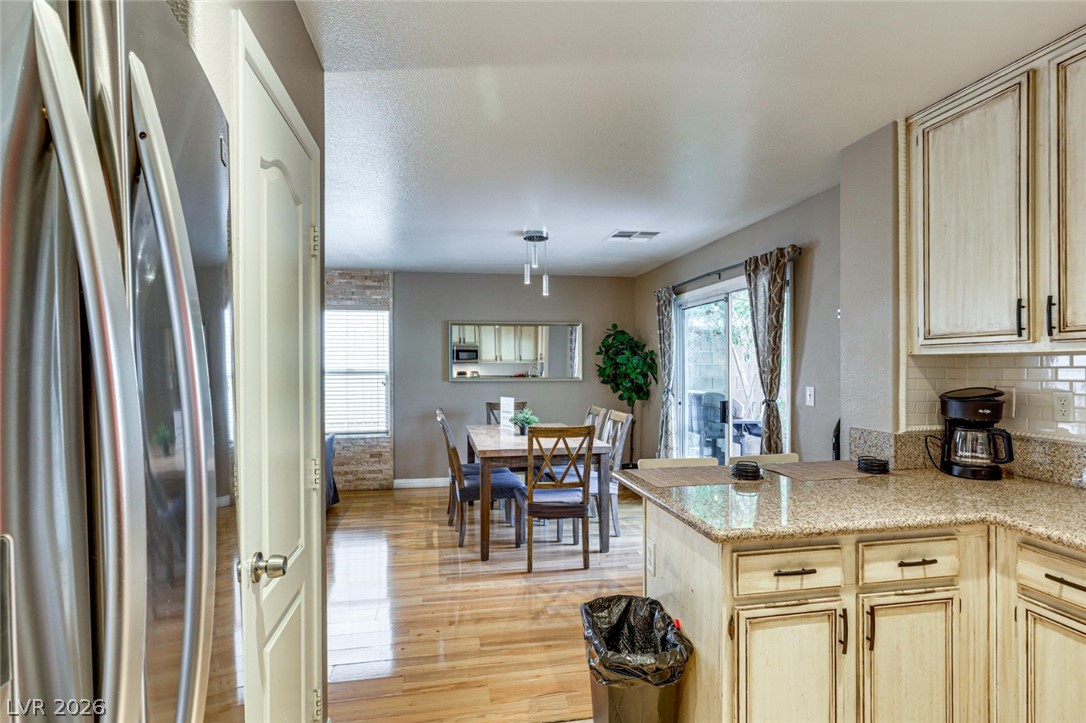 Photo 7 of 29, 7443 Easingwold Drive