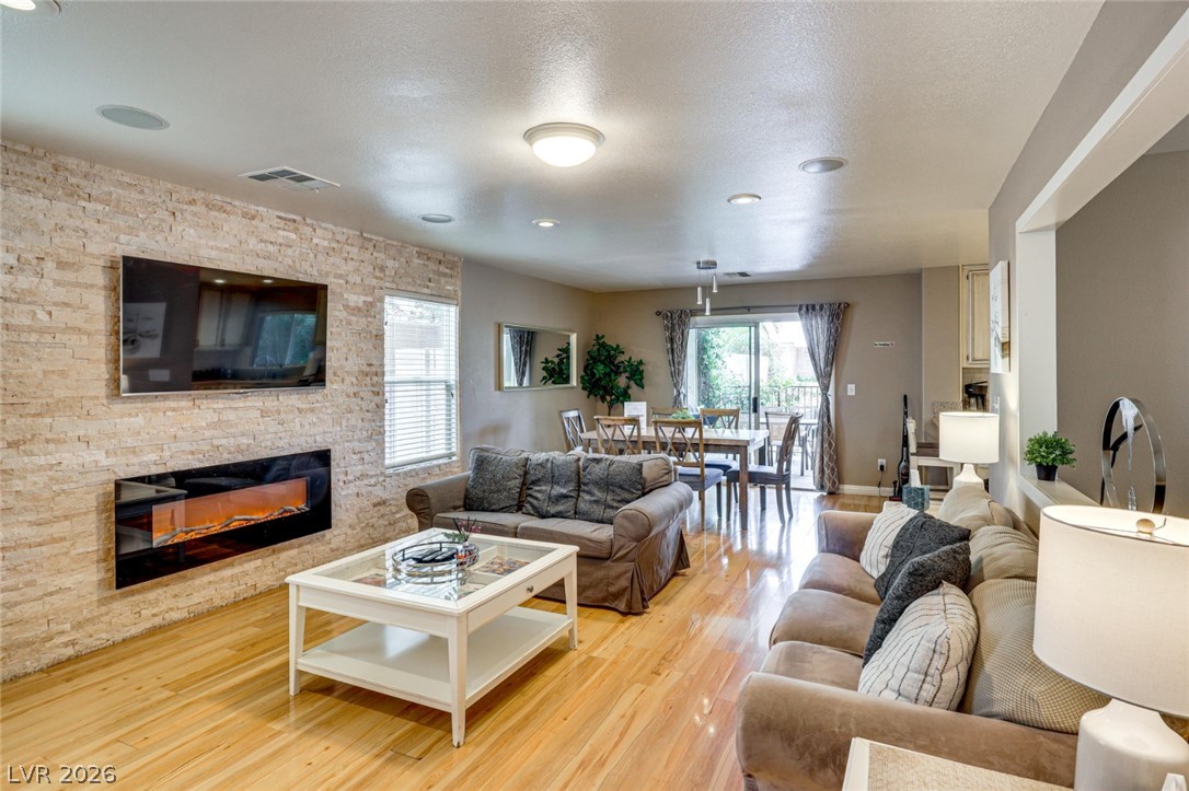 Photo 10 of 29, 7443 Easingwold Drive