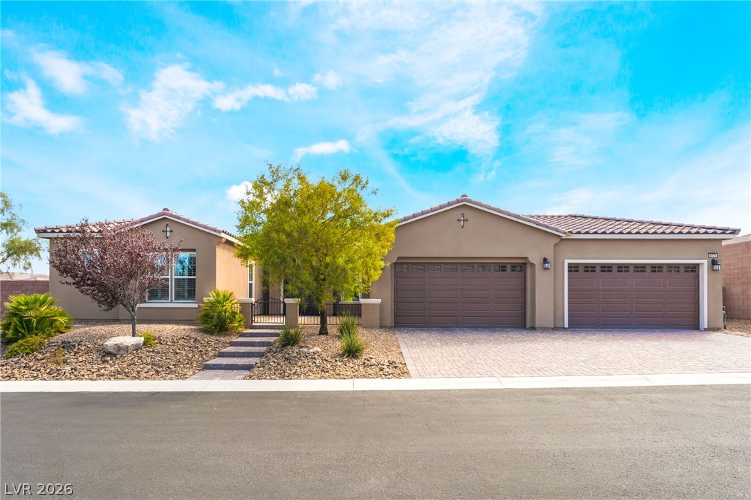 9729 Rock Partridge Court, Las Vegas 89149