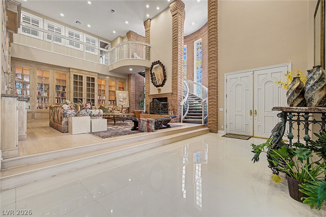 Photo 5 of 1105 Broadmoor Avenue