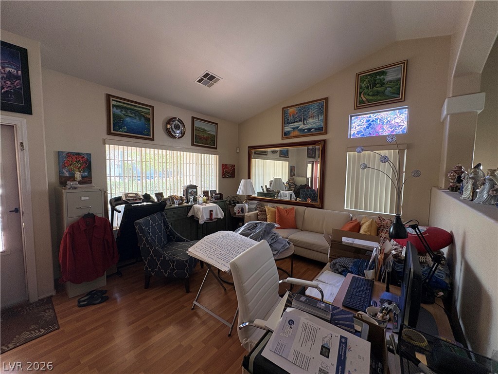 Photo 4 of 5104 Rancher Avenue