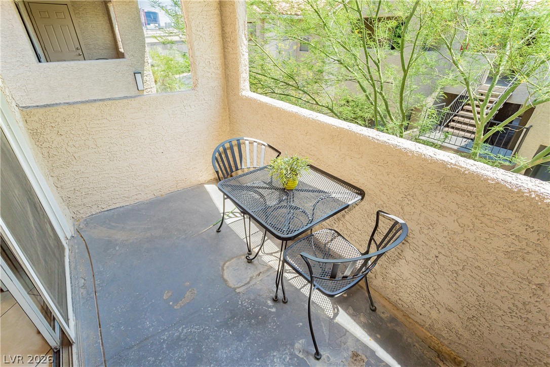 Photo 31 of 34, 4200 S Valley View Boulevard #3091