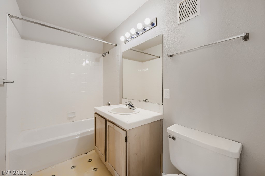 Photo 19 of 24, 7950 W Flamingo Road #2071