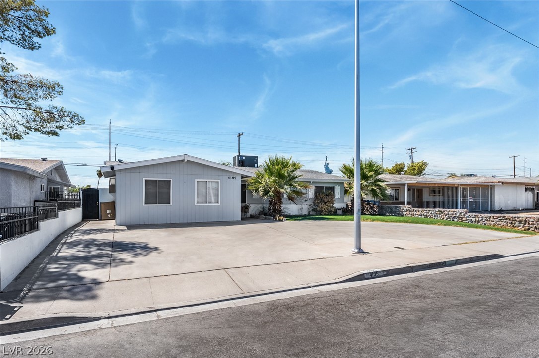Photo 5 of 4109 Via Vaquero Avenue