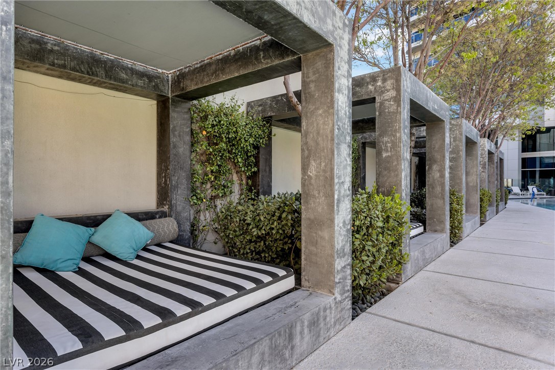 Photo 18 of 23, 4471 Dean Martin Drive #4002
