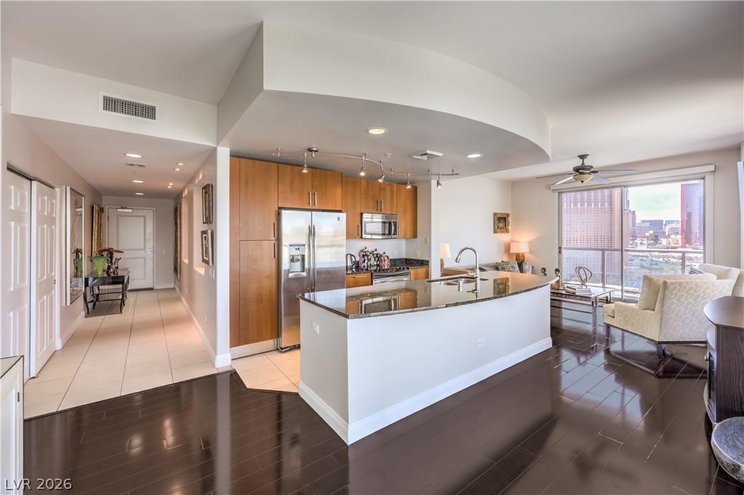 Photo 2 of 200 W Sahara Avenue #1901