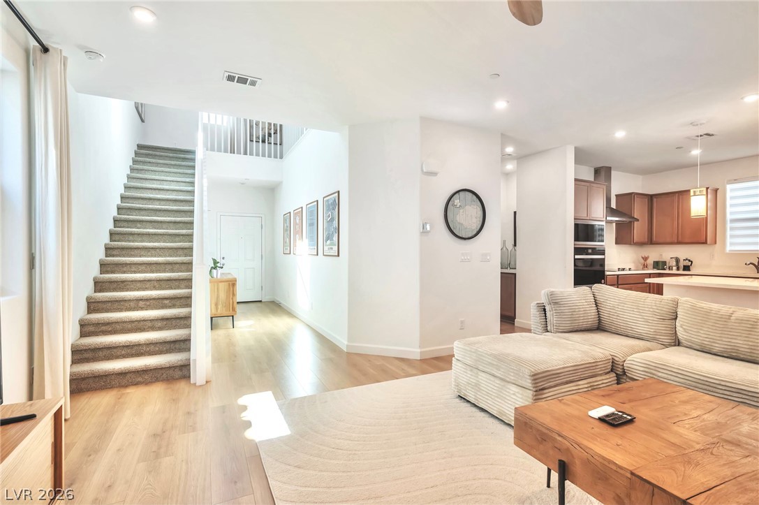 Photo 7 of 28, 1930 Majalis Place