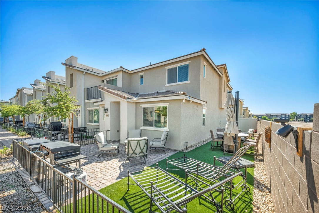 2594 Canary Yellow Court, North Las Vegas 89086