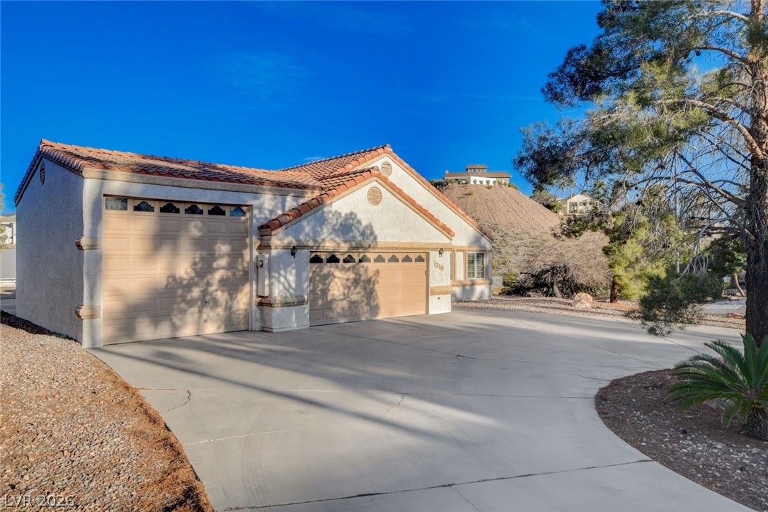 Photo 4 of 1319 Highland Court
