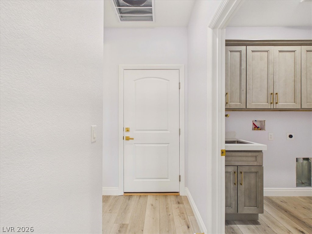 Photo 34 of 91, 6680 S Raintree Court