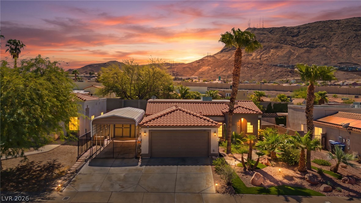 405 Breeze Way, Henderson