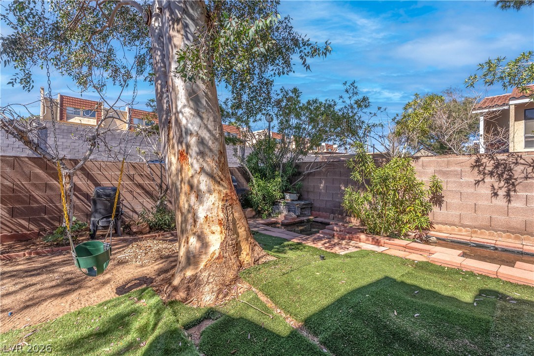 Photo 30 of 35, 1304 Capri Drive #A