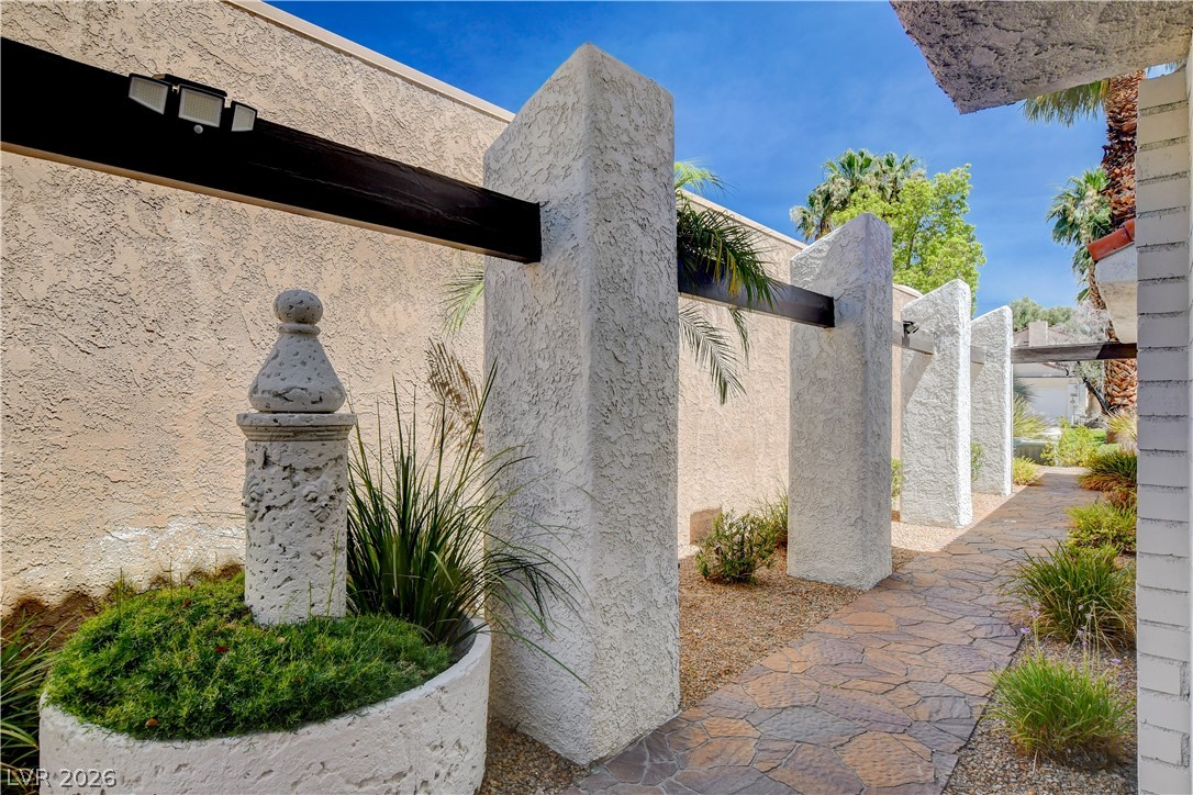 Photo 6 of 82, 3200 Bel Air Drive