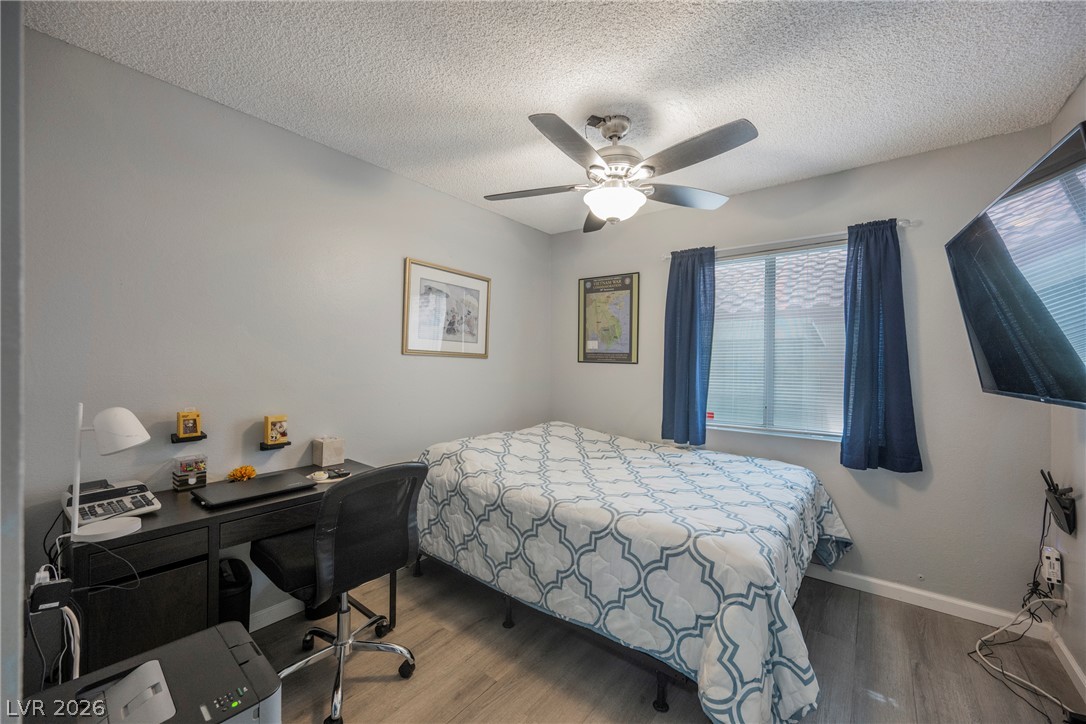 Photo 32 of 47, 3213 Oyster Bay Street