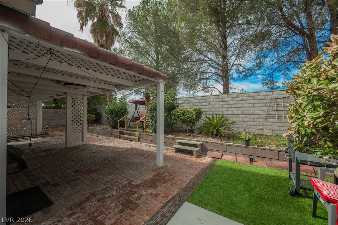 Photo 34 of 47, 3213 Oyster Bay Street