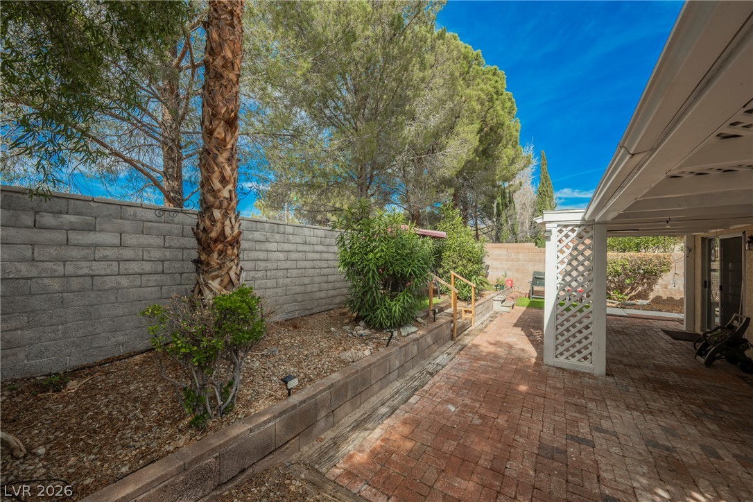 Photo 37 of 47, 3213 Oyster Bay Street