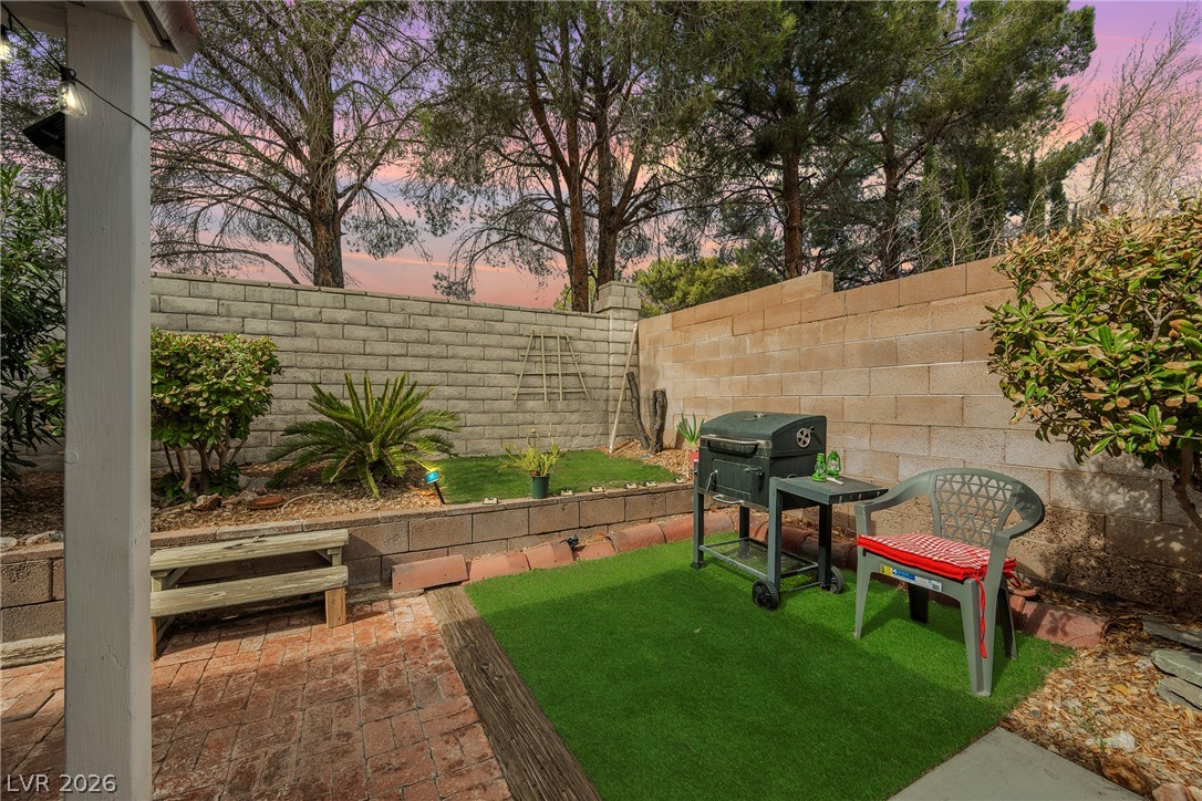 Photo 4 of 3213 Oyster Bay Street