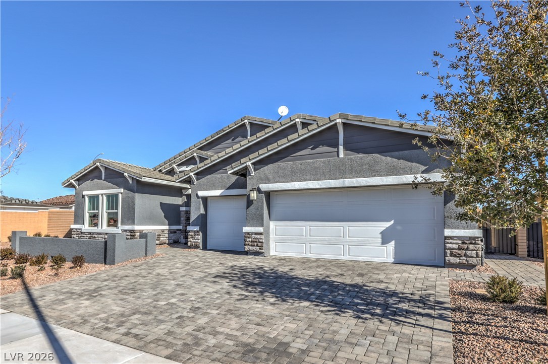 1044 Gentle Swan Street, Henderson 89011