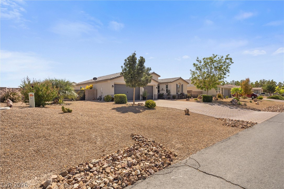 Photo 3 of 4641 Westmont Drive
