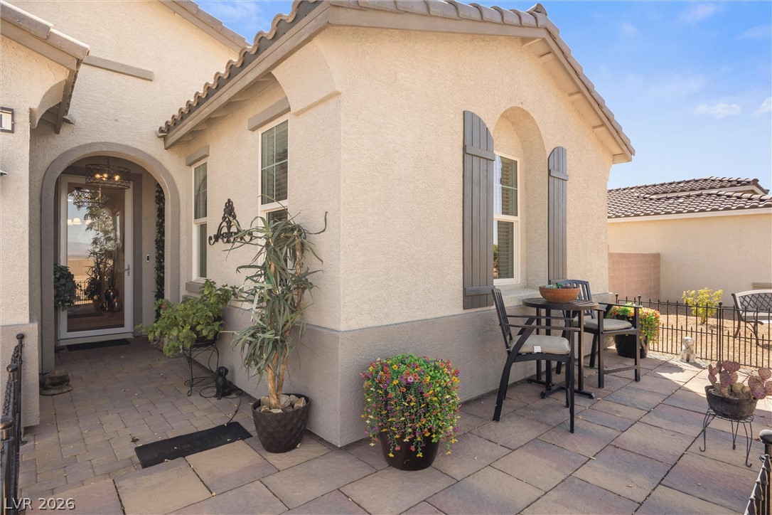 Photo 4 of 4641 Westmont Drive