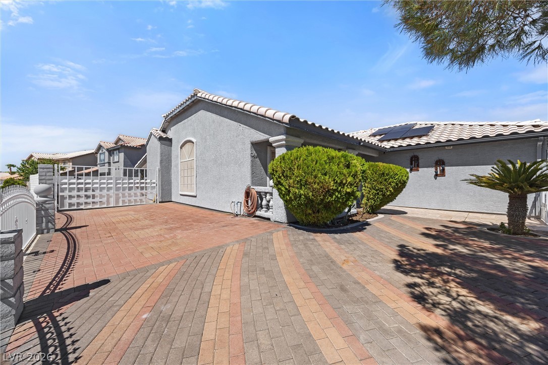 Photo 7 of 38, 1691 Tangerine Rose Drive