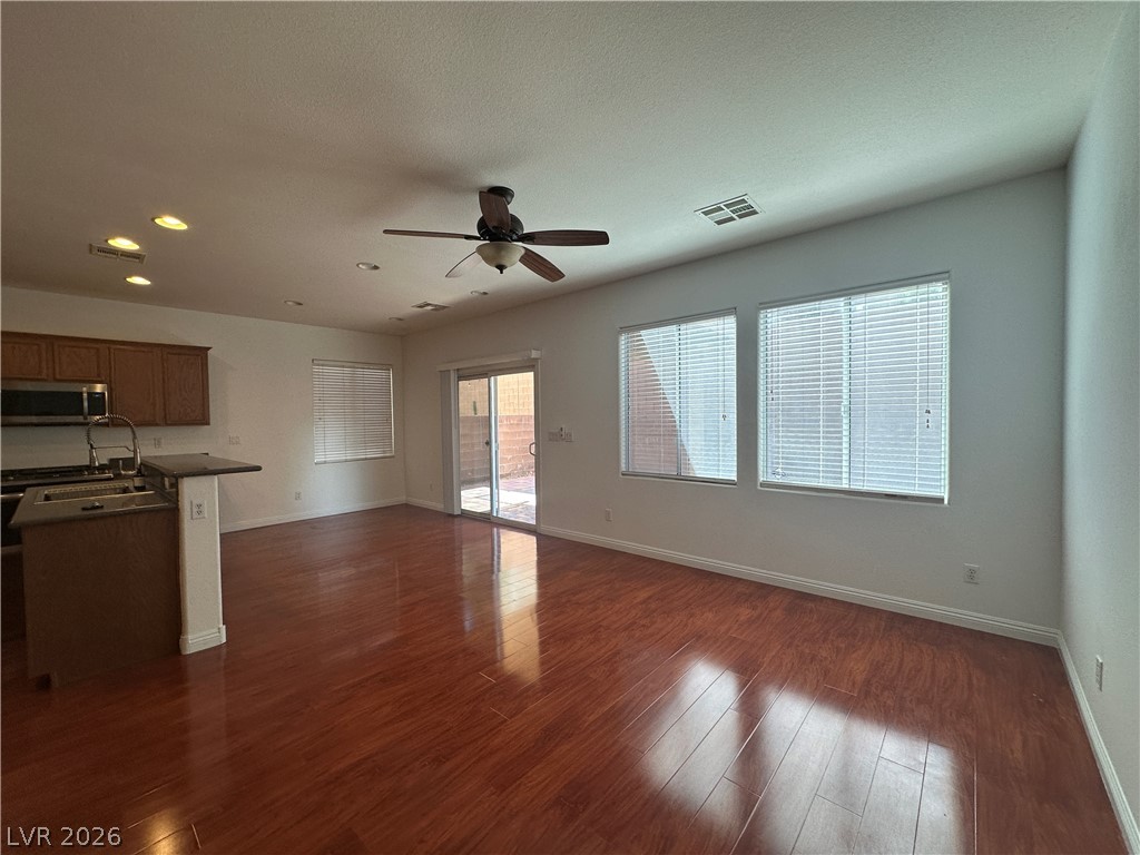 Photo 3 of 9761 Plane Tree Court