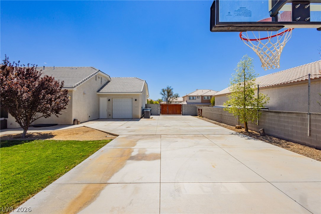 Photo 46 of 62, 6800 Keren Marie Avenue