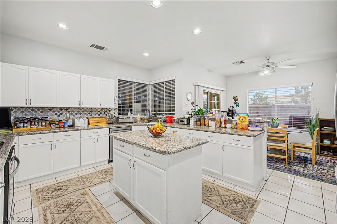 Photo 7 of 48, 7741 Crenshaw Way