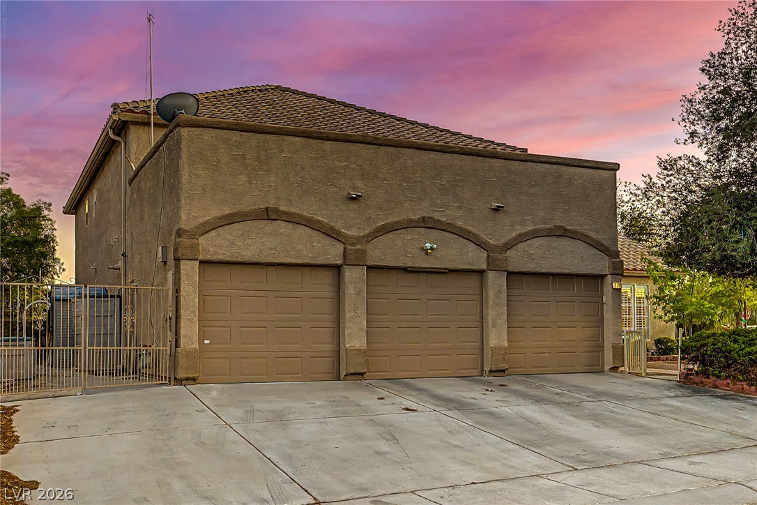 Photo 2 of 7741 Crenshaw Way