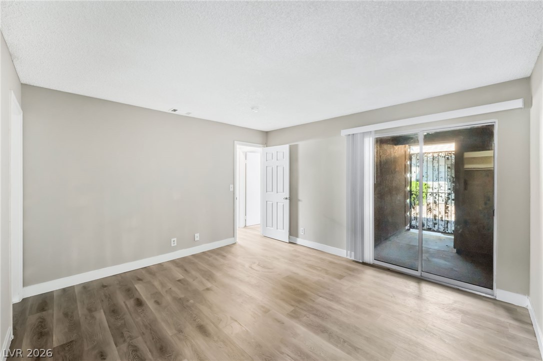 Photo 18 of 35, 213 N Lamb Boulevard #E
