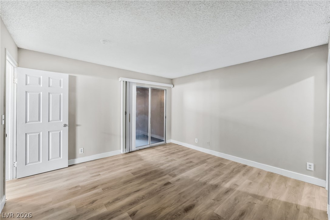 Photo 19 of 35, 213 N Lamb Boulevard #E