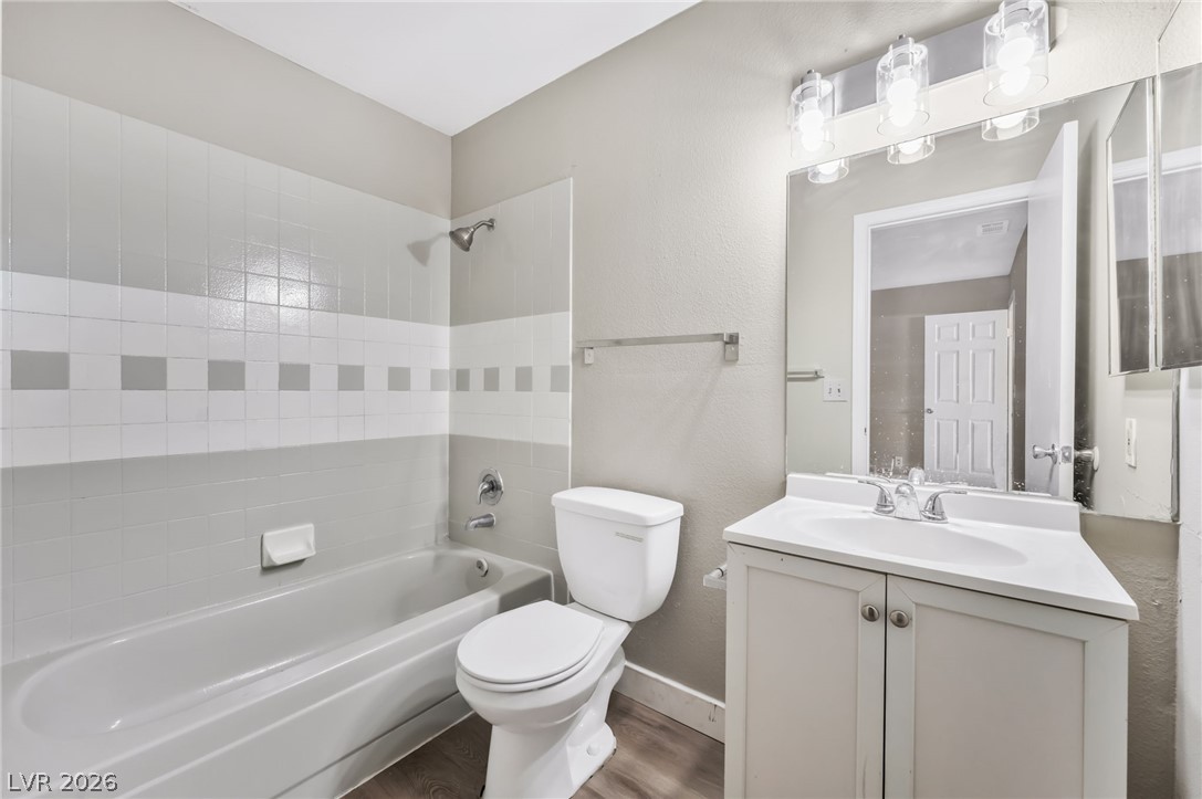 Photo 20 of 35, 213 N Lamb Boulevard #E