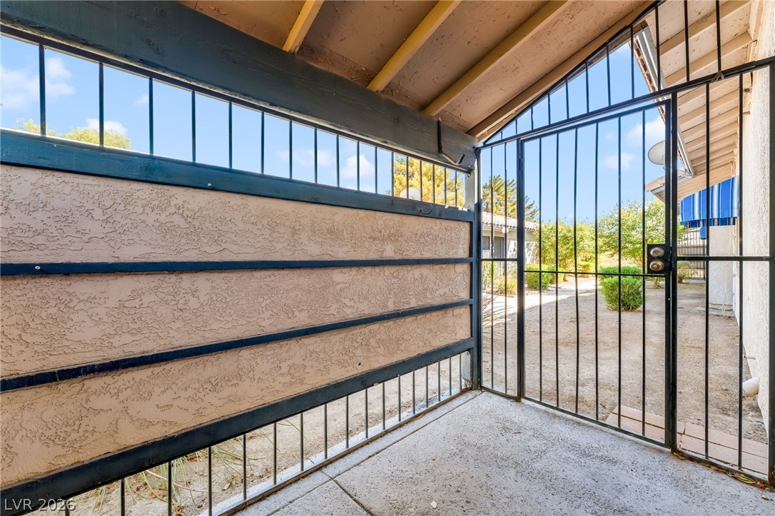 Photo 31 of 35, 213 N Lamb Boulevard #E