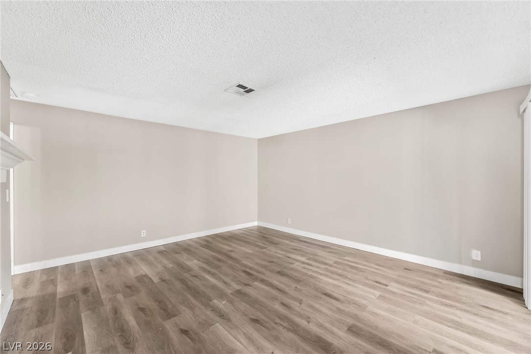 Photo 6 of 35, 213 N Lamb Boulevard #E