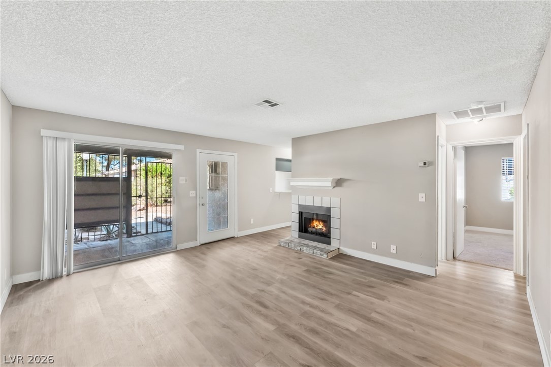 Photo 9 of 35, 213 N Lamb Boulevard #E