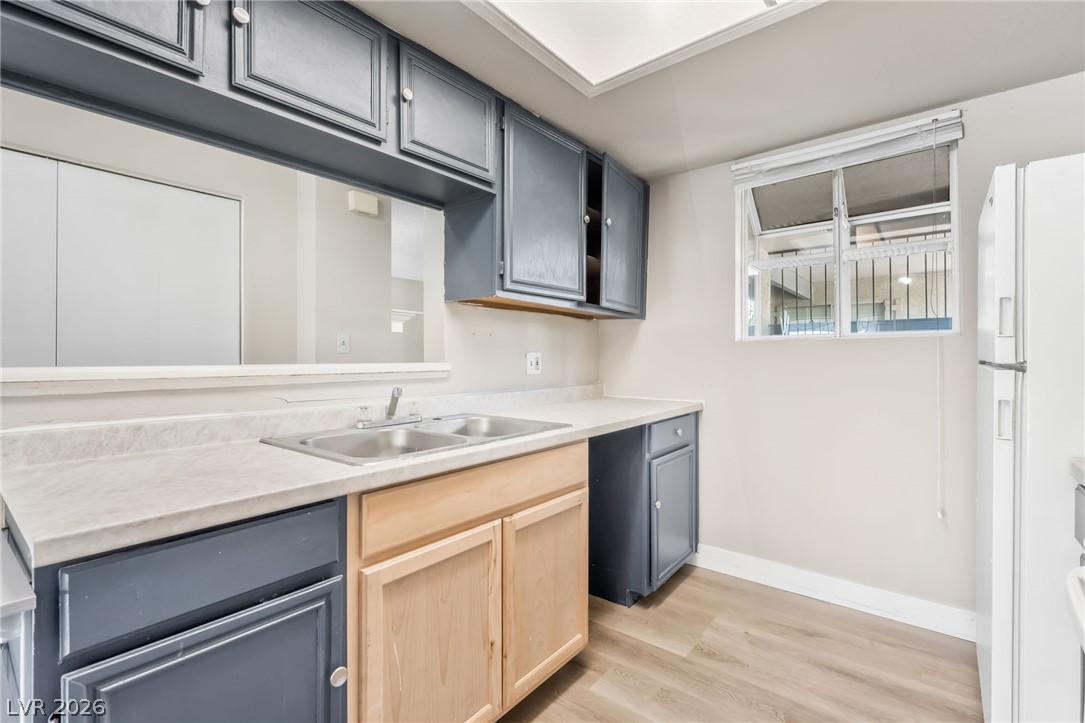 Photo 15 of 35, 213 N Lamb Boulevard #E