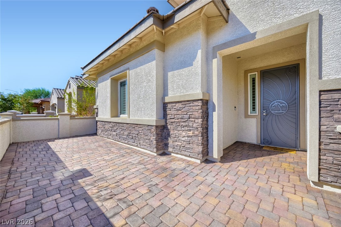 Photo 3 of 617 Comodo Street
