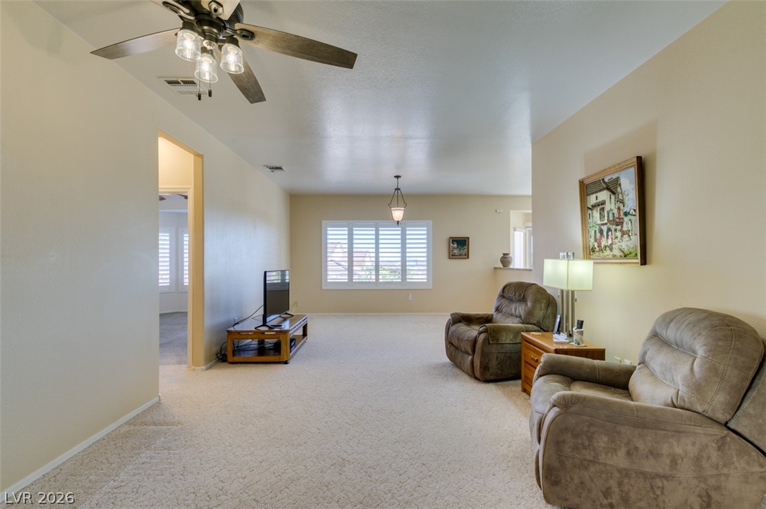 Photo 2 of 2168 King Mesa Drive