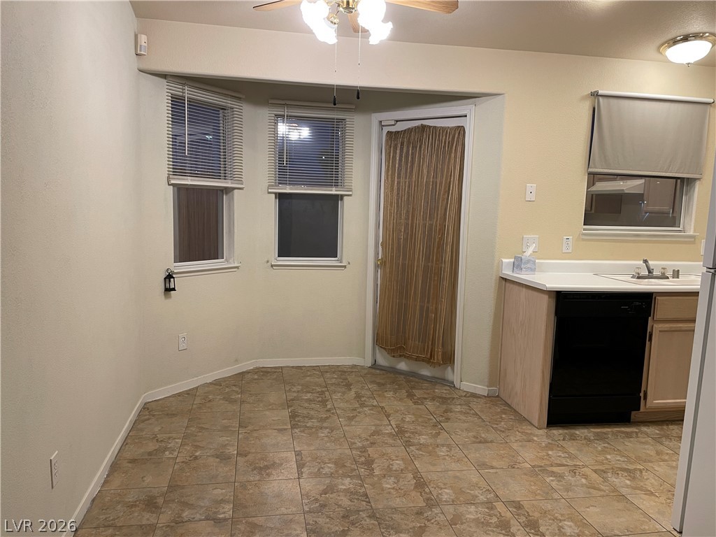 Photo 13 of 28, 7572 Durham Hall Avenue #201