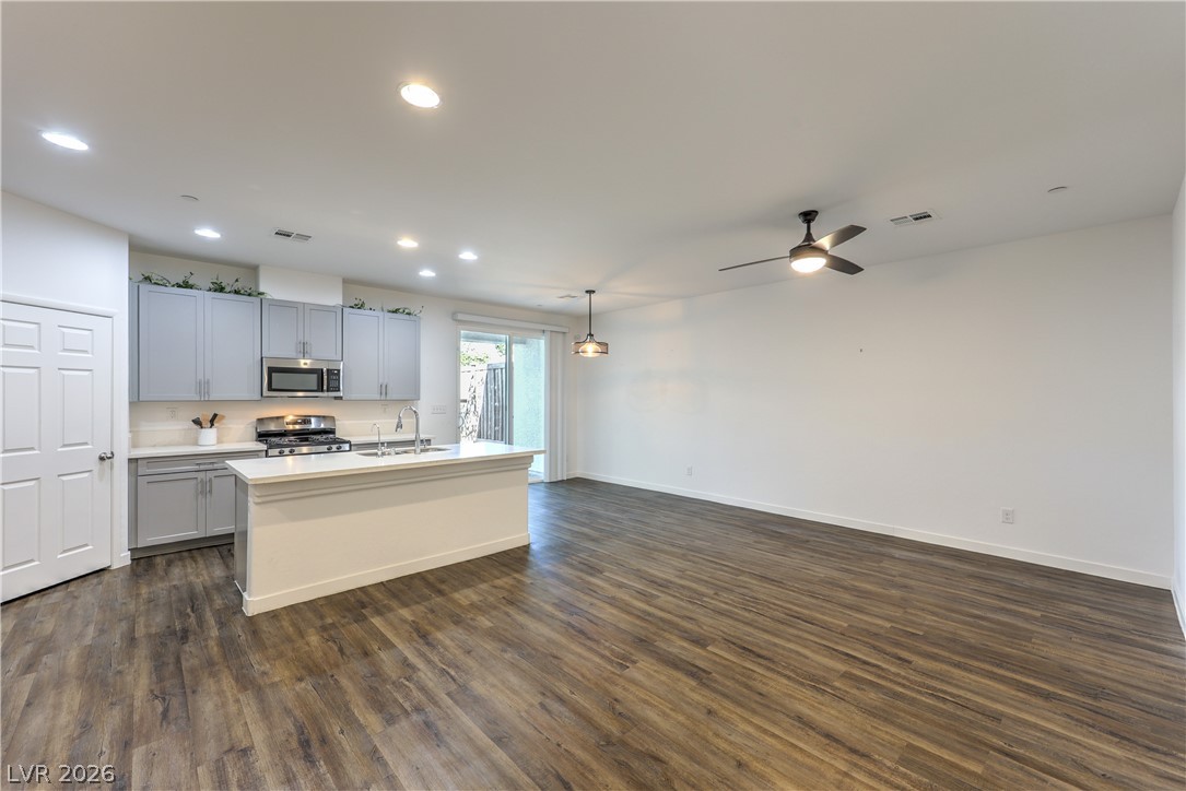 Photo 5 of 1551 Franklin Lane