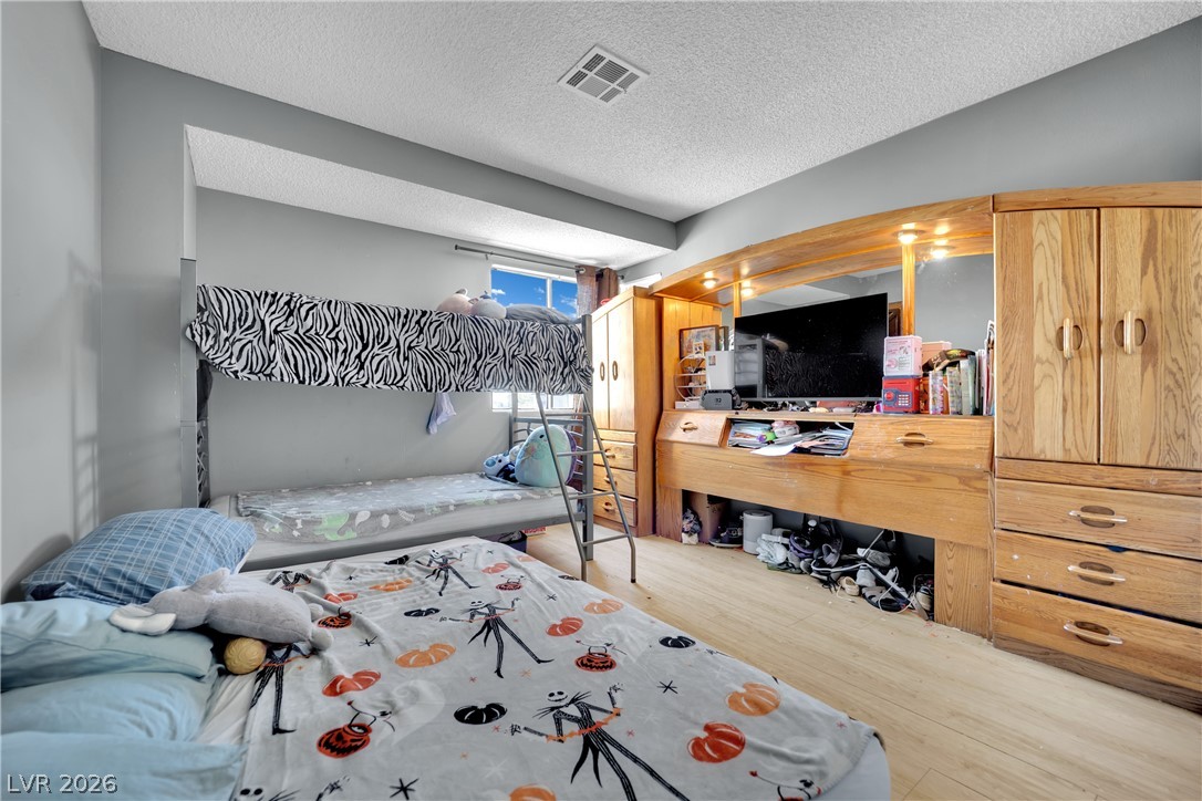 Photo 20 of 31, 5007 Spencer Street #C