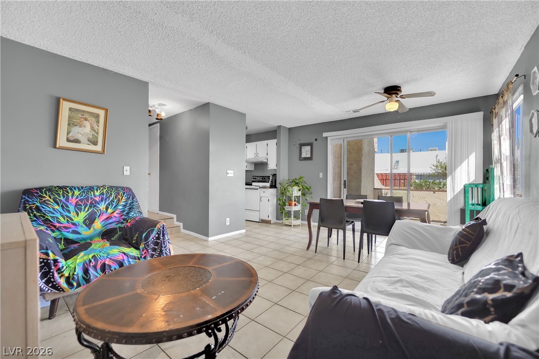 Photo 7 of 31, 5007 Spencer Street #C