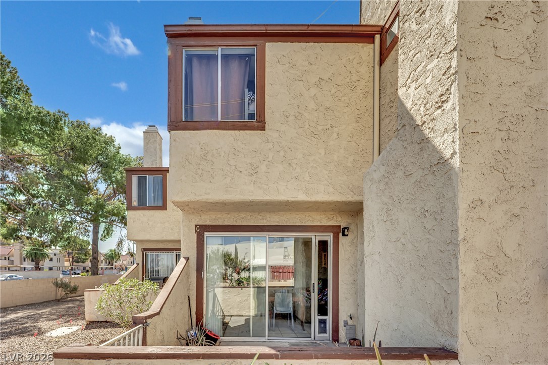 Photo 27 of 31, 5007 Spencer Street #C