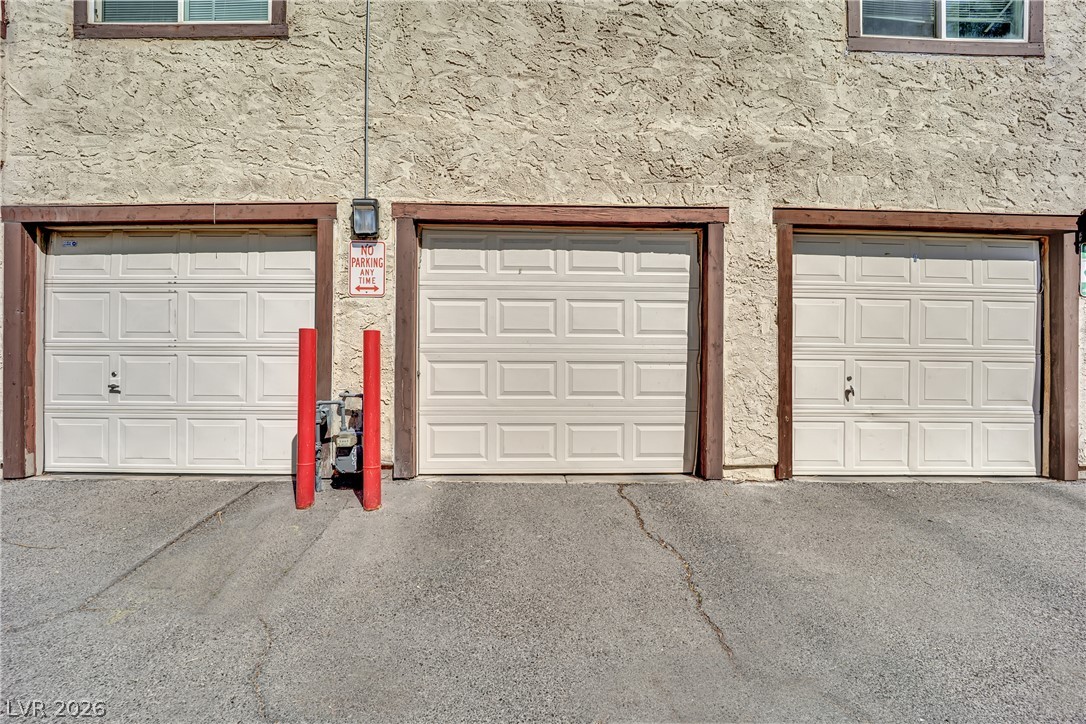 Photo 29 of 31, 5007 Spencer Street #C