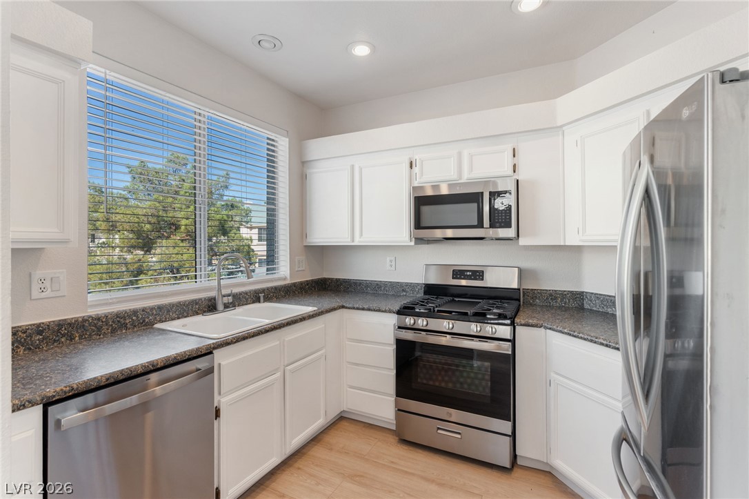 Photo 18 of 53, 5155 W Tropicana Avenue #2090