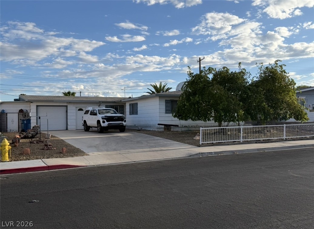5713 Harmony Avenue, Las Vegas 89107