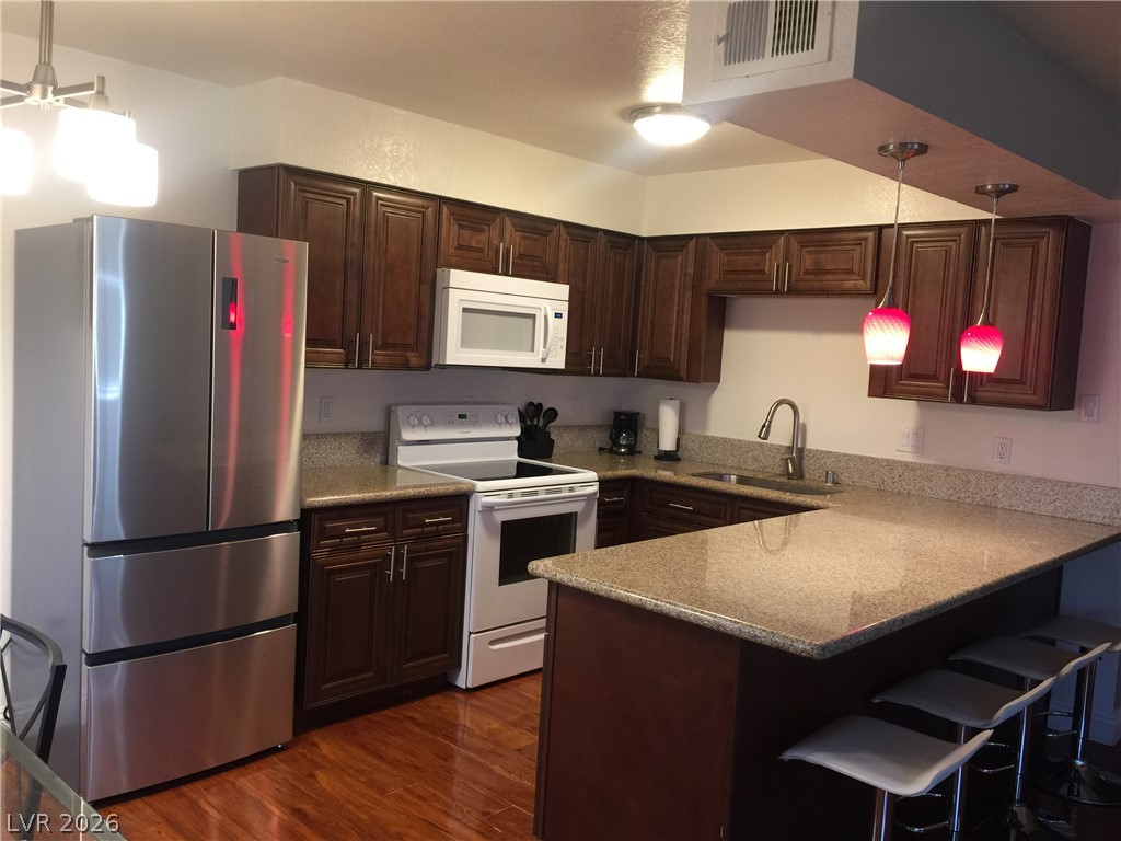 Photo 3 of 1215 Rawhide Street